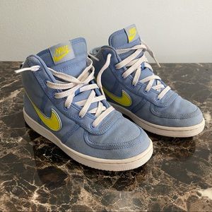 Kids Nike Vandal High Tops size 1Y